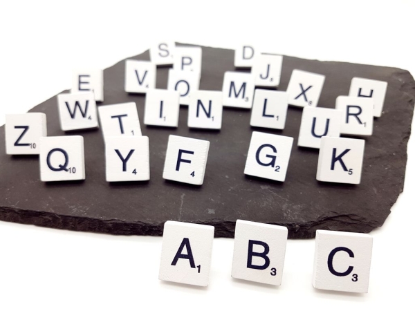 Holz Buchstaben Ohrstecker